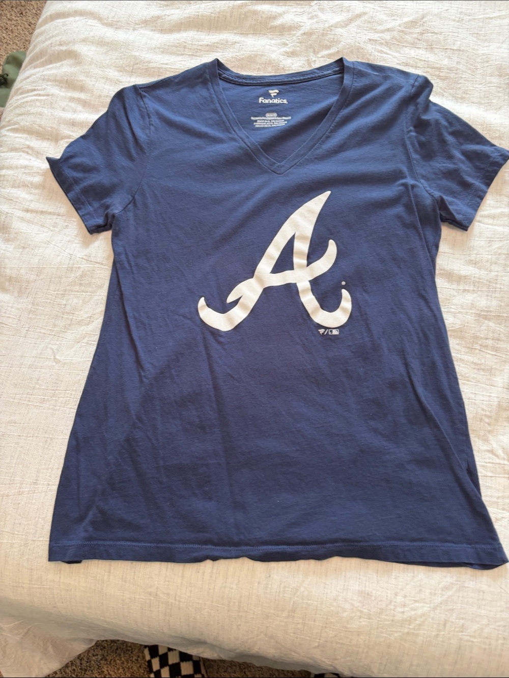 Fanatics Navy V-Neck Atlanta Braves Script A Tee